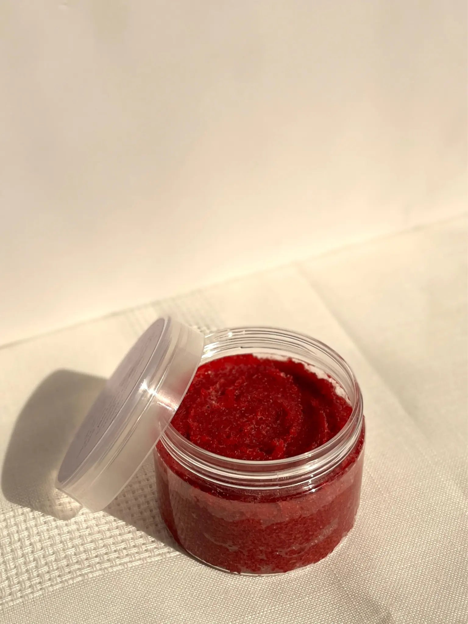 مقشر القدمين بالعكر الفاسي لإزالة الخشونة وتنعيم الكعبين
