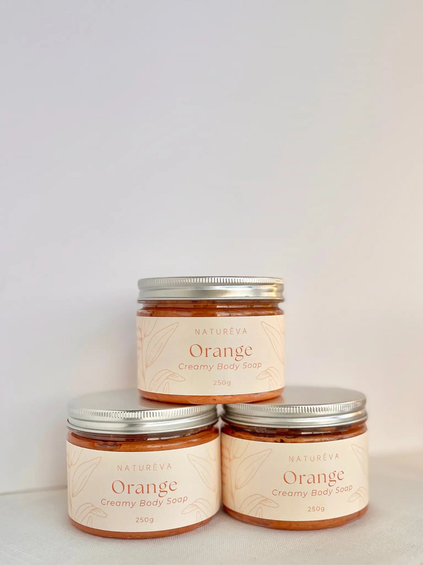 صابونية البرتقال الكريمية المنعشة  لتنظيف وترطيب البشرة بعمق